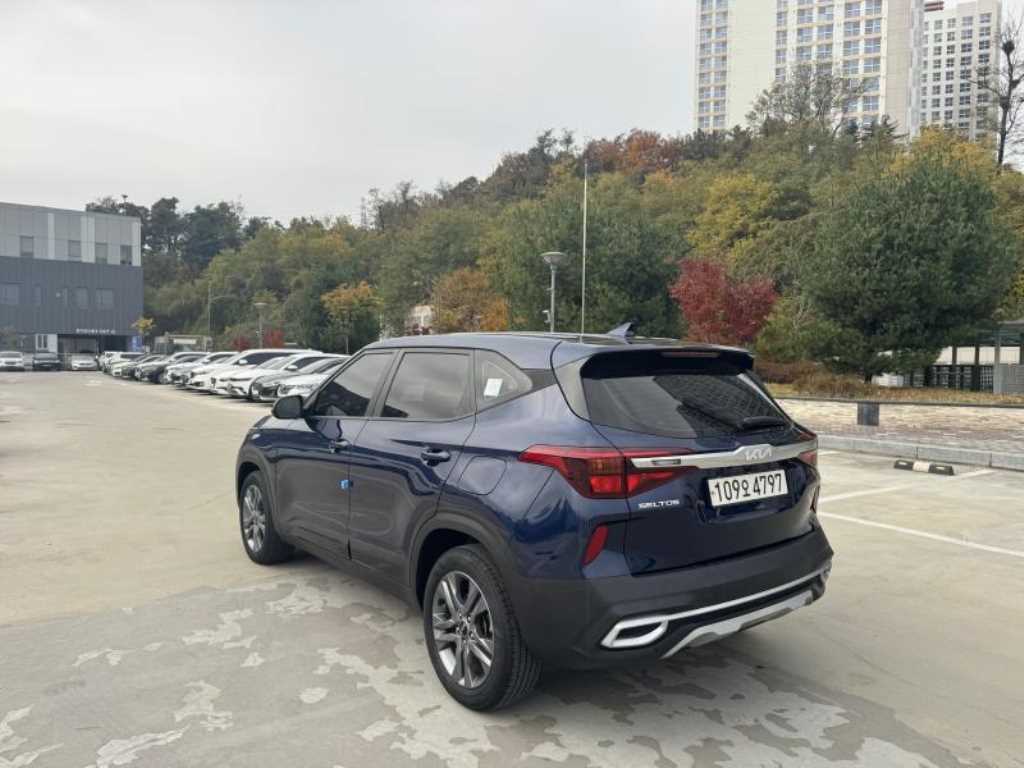 KIA Seltos - Vista 6