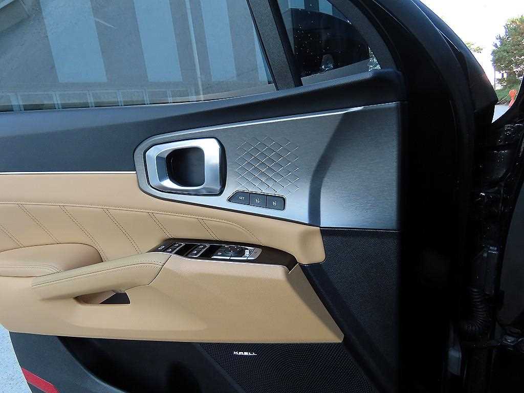 KIA Sorento - Vista 11