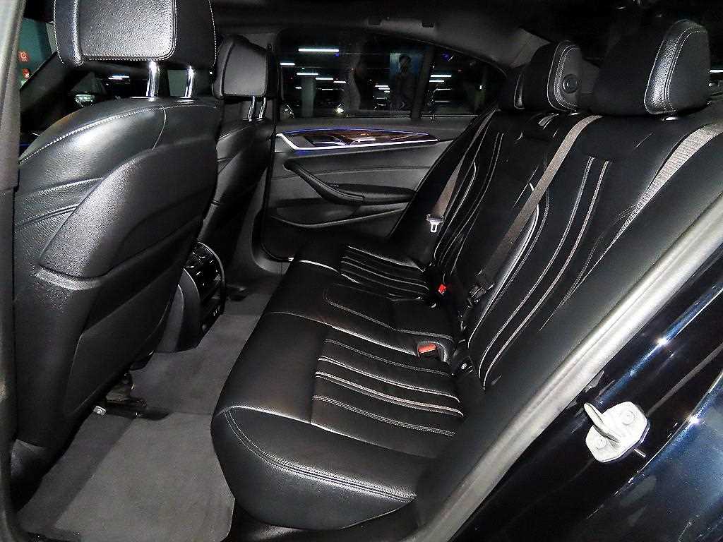 BMW 5 Series - Vista 7