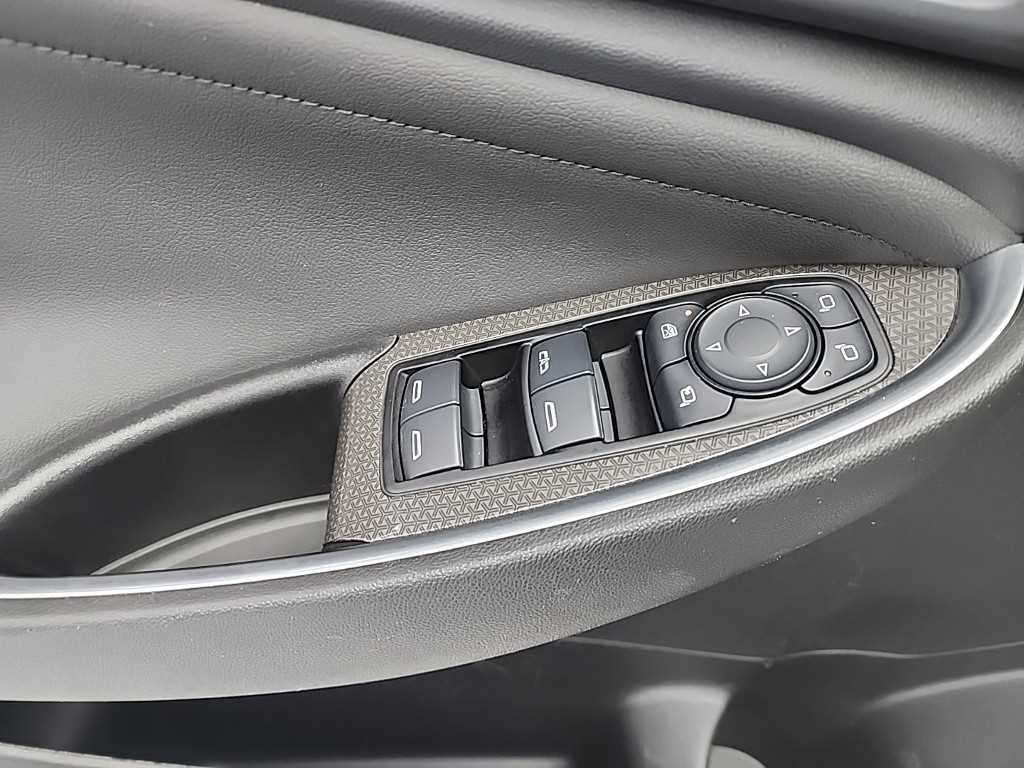 Chevrolet Malibu 2021 Blanco - Importación desde Corea - HF Imports Iquique - Foto 17