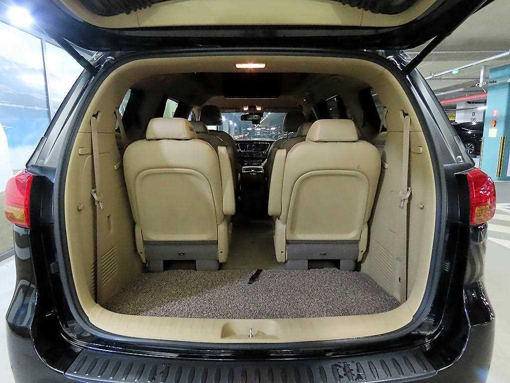 KIA Carnival 2016 Negro - Importación desde Corea - HF Imports Iquique - Foto 16