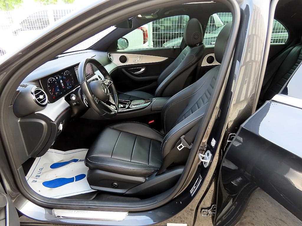 Mercedes Benz E class - Vista 5