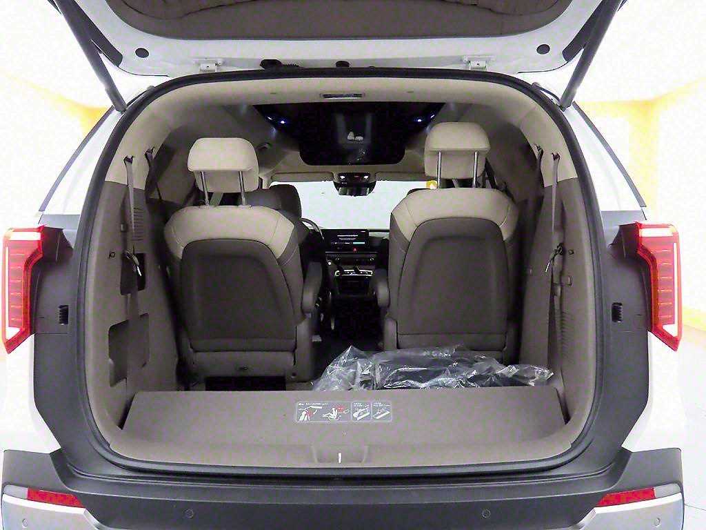 KIA Carnival 2024 Blanco - Importación desde Corea - HF Imports Iquique - Foto 18