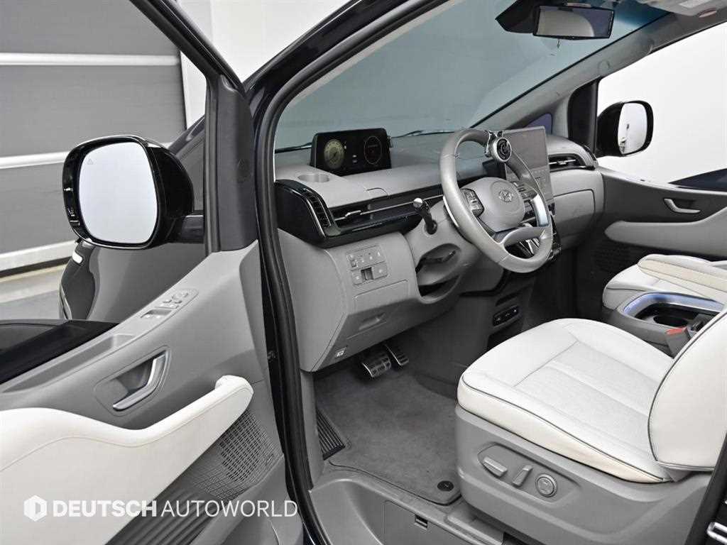 HYUNDAI Staria - Vista 11