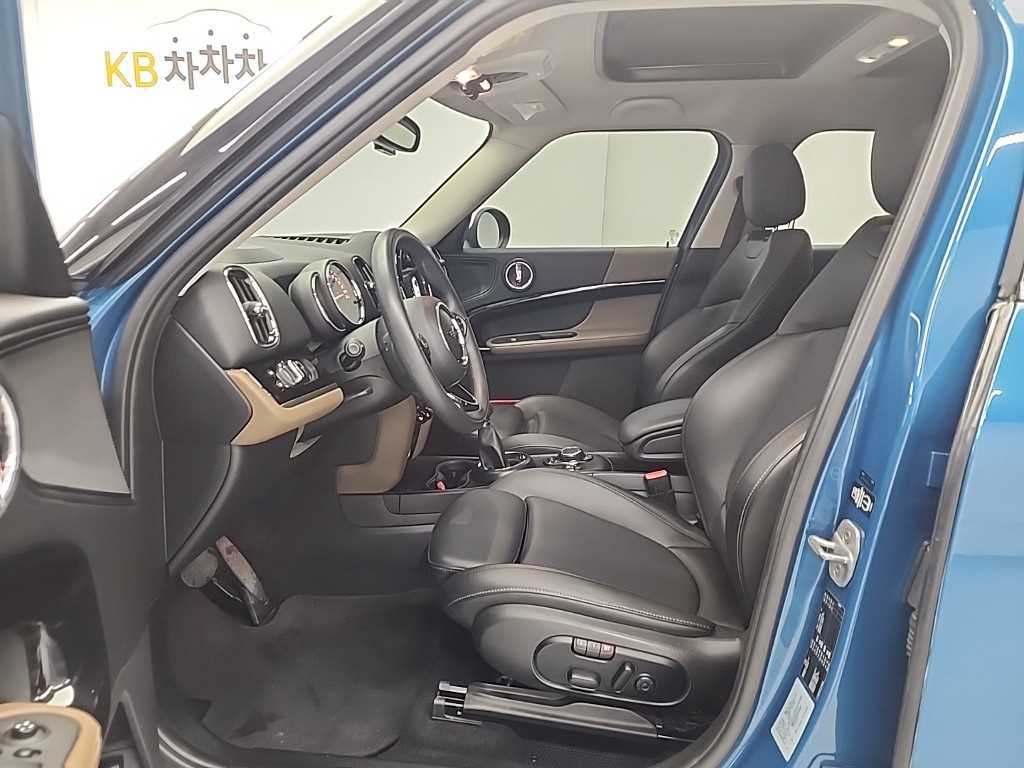 Mini Countryman - Vista 11