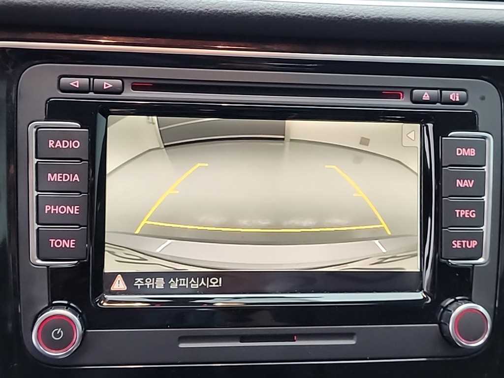 Volkswagen Passat - Vista 9