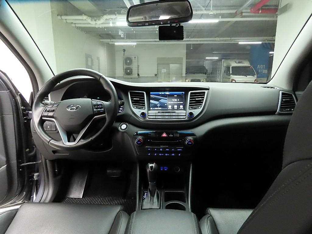 HYUNDAI Tucson - Vista 8