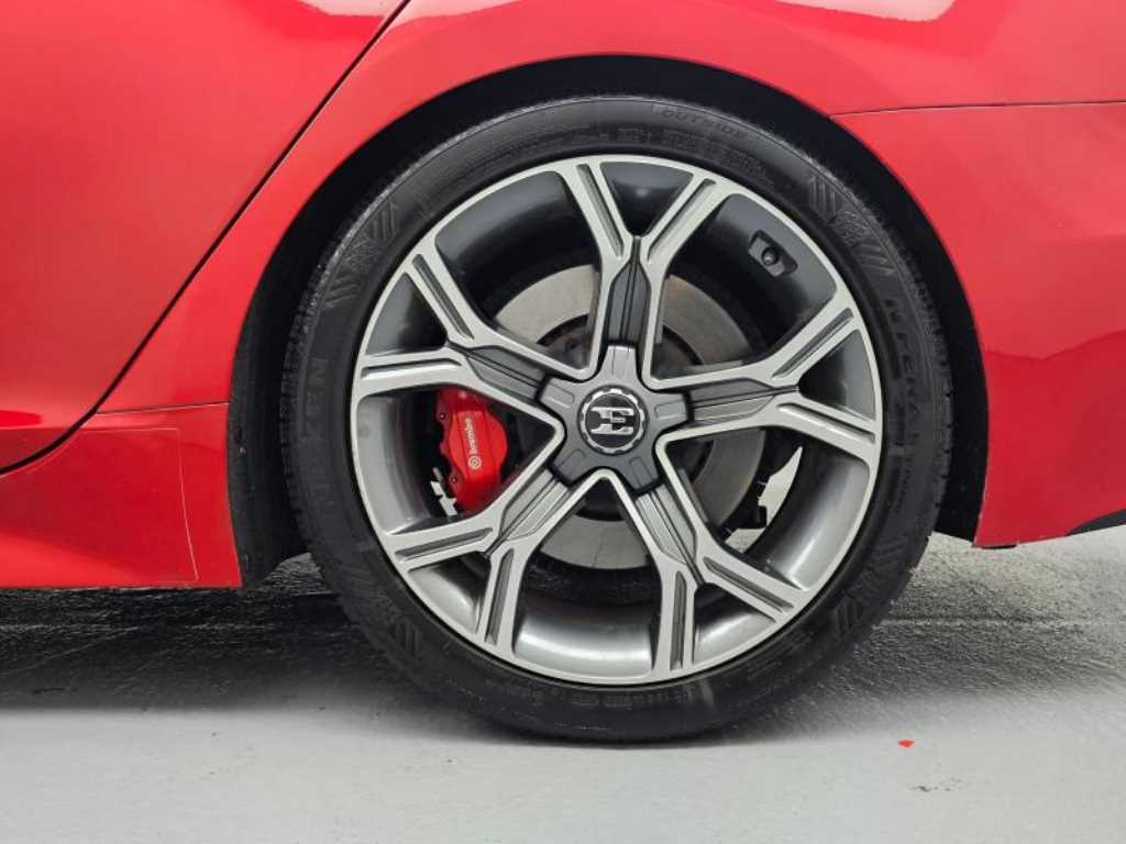 KIA Stinger - Vista 5