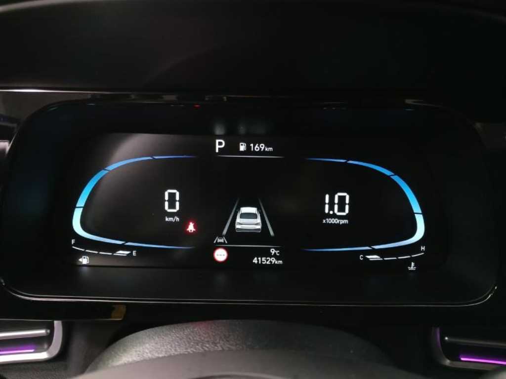 HYUNDAI Avante 2024 Negro - Importación desde Corea - HF Imports Iquique - Foto 13