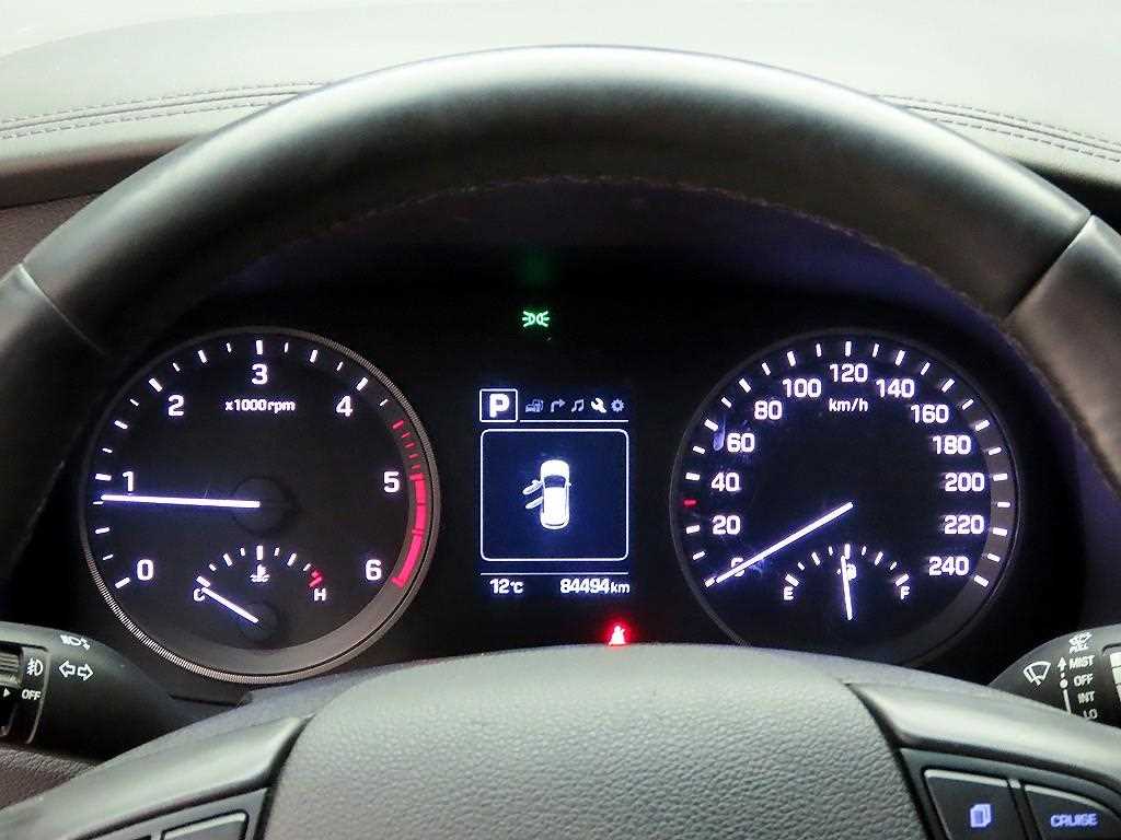 HYUNDAI Tucson - Vista 6