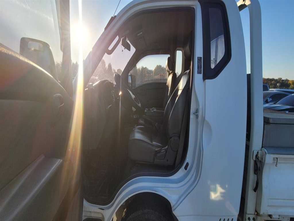 Small Truck Cargo (small) - Vista 5
