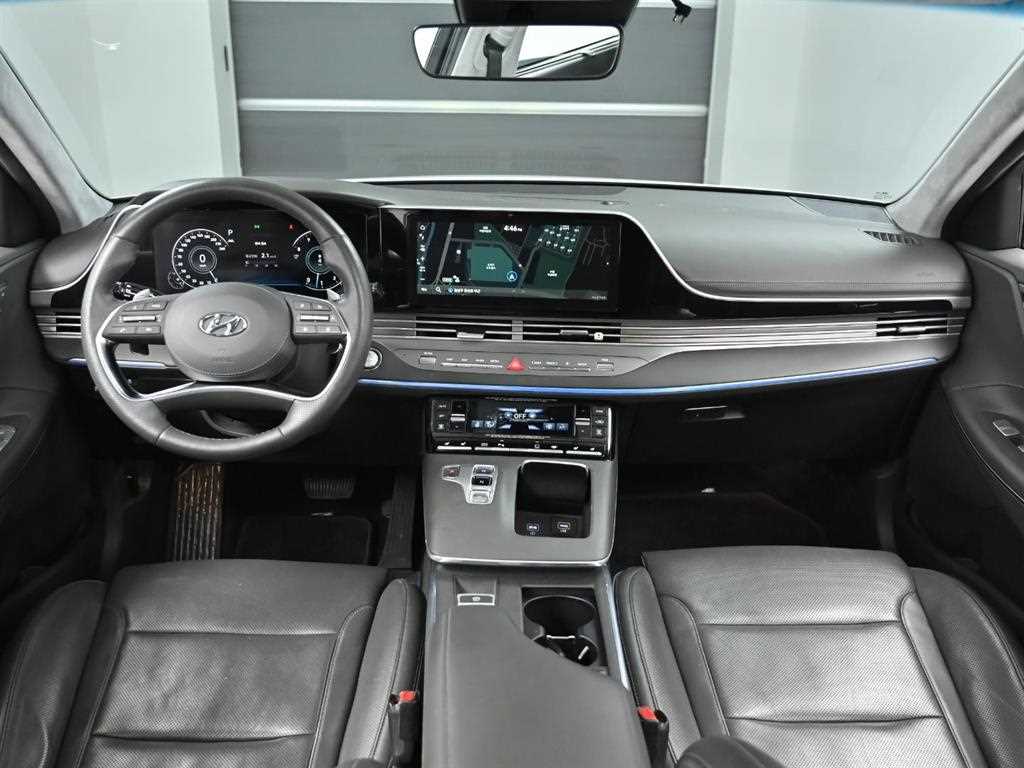 HYUNDAI Grandeur - Vista 7