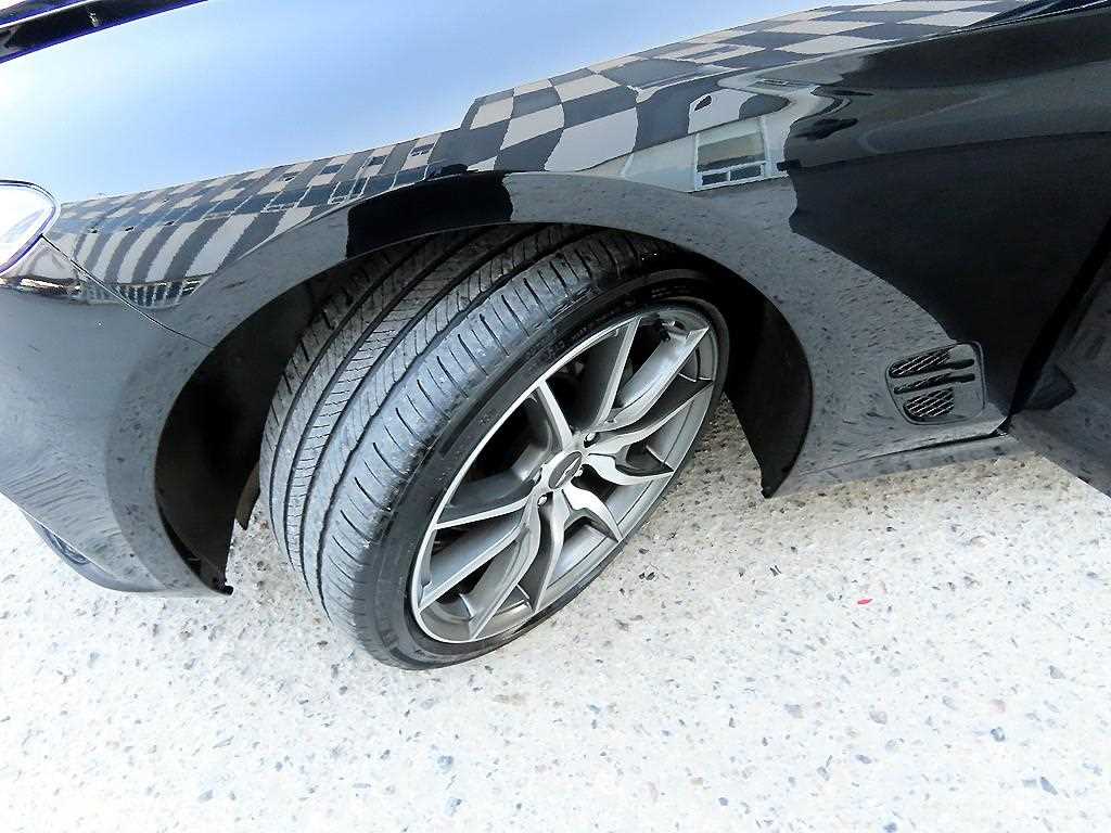 Genesis G70 2023 Negro - Importación desde Corea - HF Imports Iquique - Foto 20