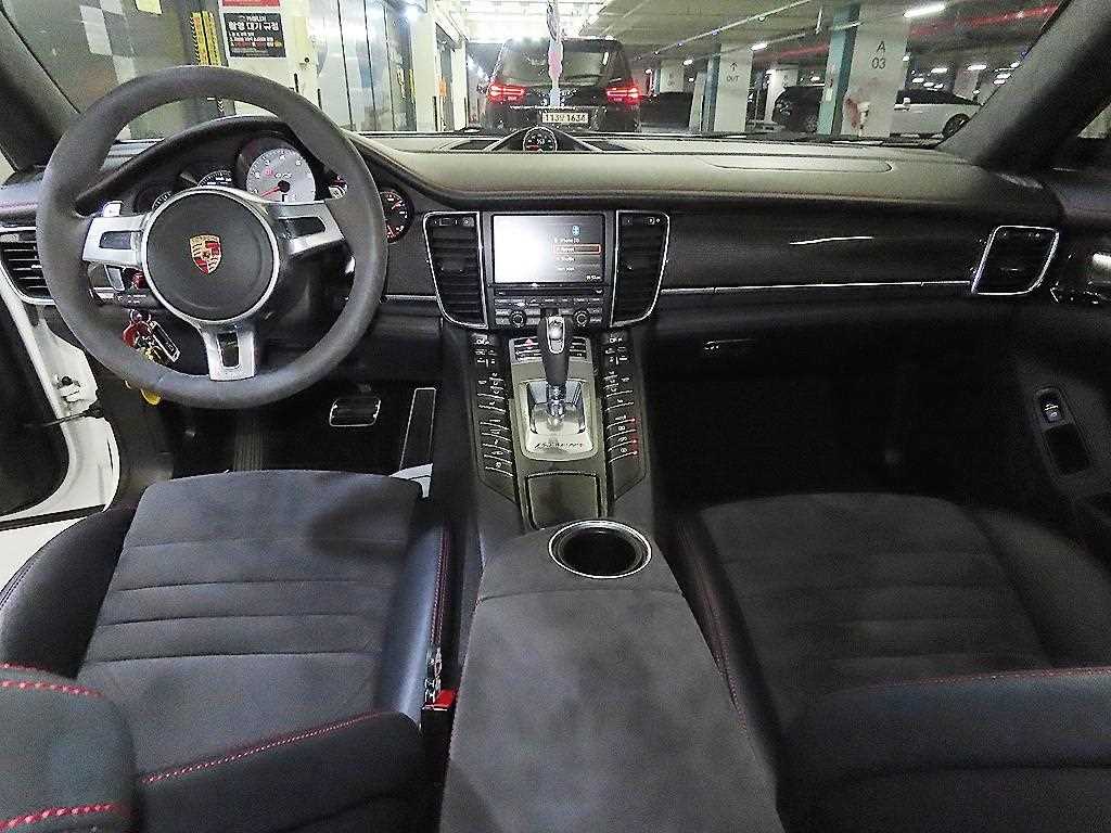 Porsche Panamera - Vista 10