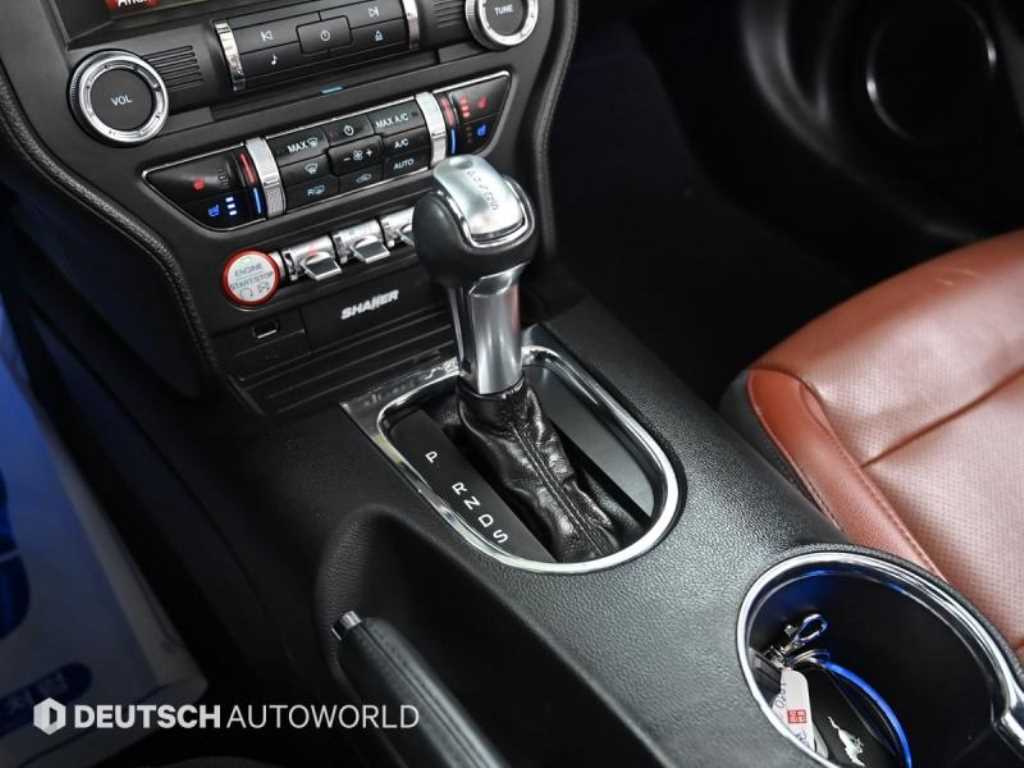 Ford Mustang - Vista 9