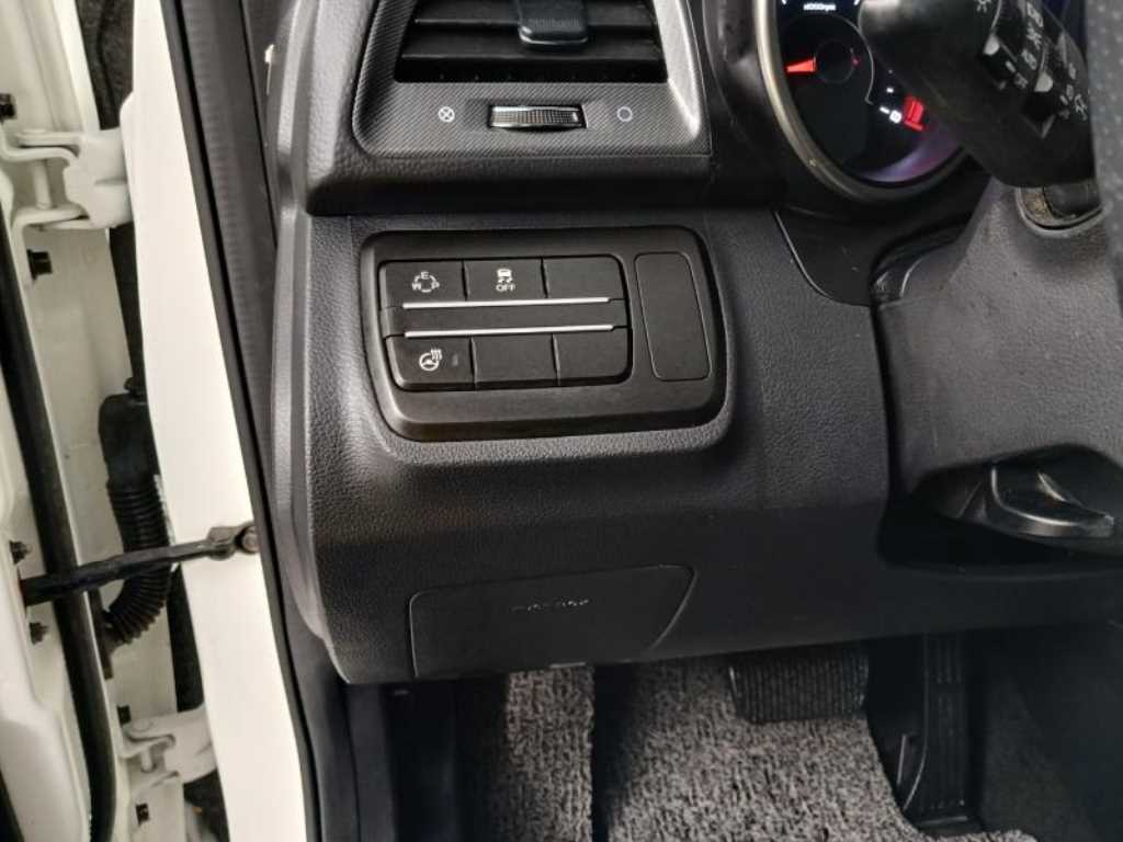 Ssangyong Tivoli - Vista 12