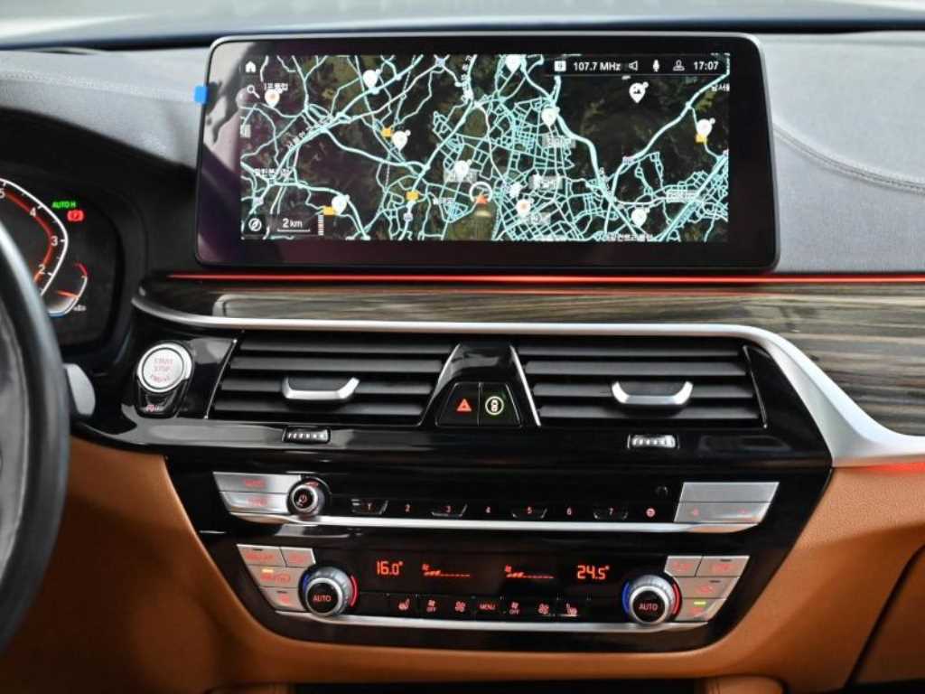 BMW 5 Series 2021 - Importación desde Corea - HF Imports Iquique - Foto 14