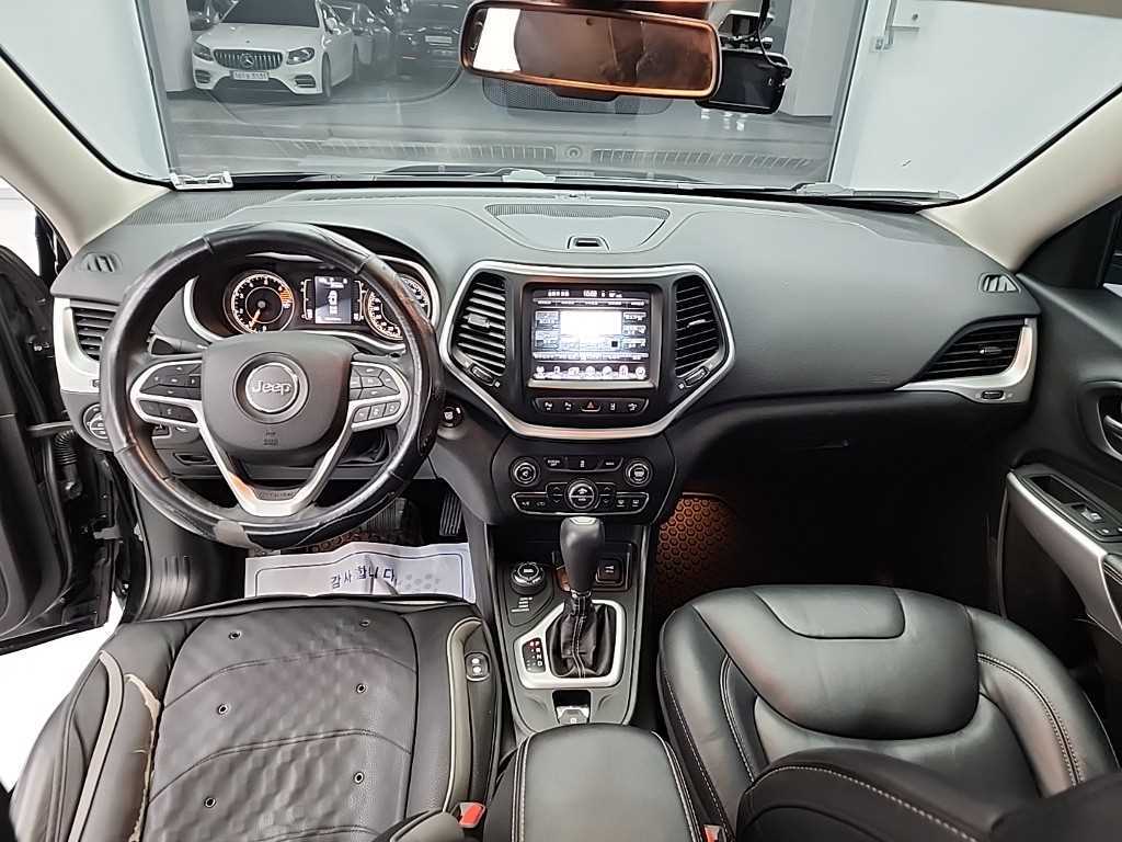 Jeep Cherokee - Vista 7