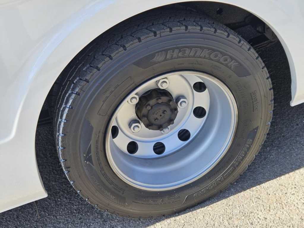 medium and large bus Medium Daewoo Bus 2015 Blanco - Importación desde Corea - HF Imports Iquique - Foto 20