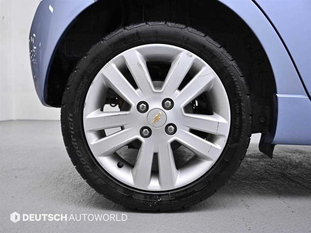 Chevrolet Spark - Vista 5