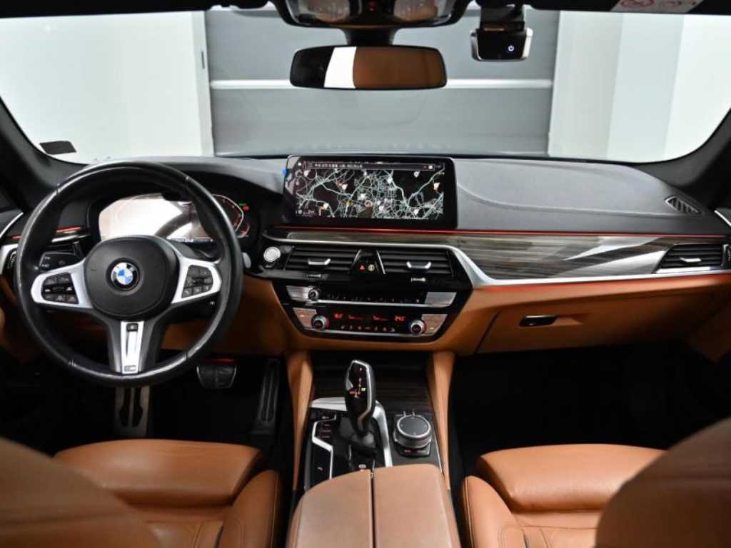 BMW 5 Series - Vista 7