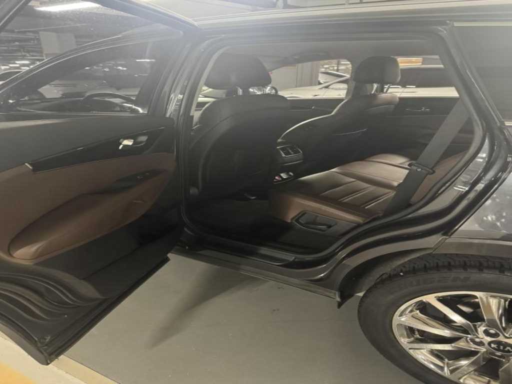 KIA Sorento - Vista 10