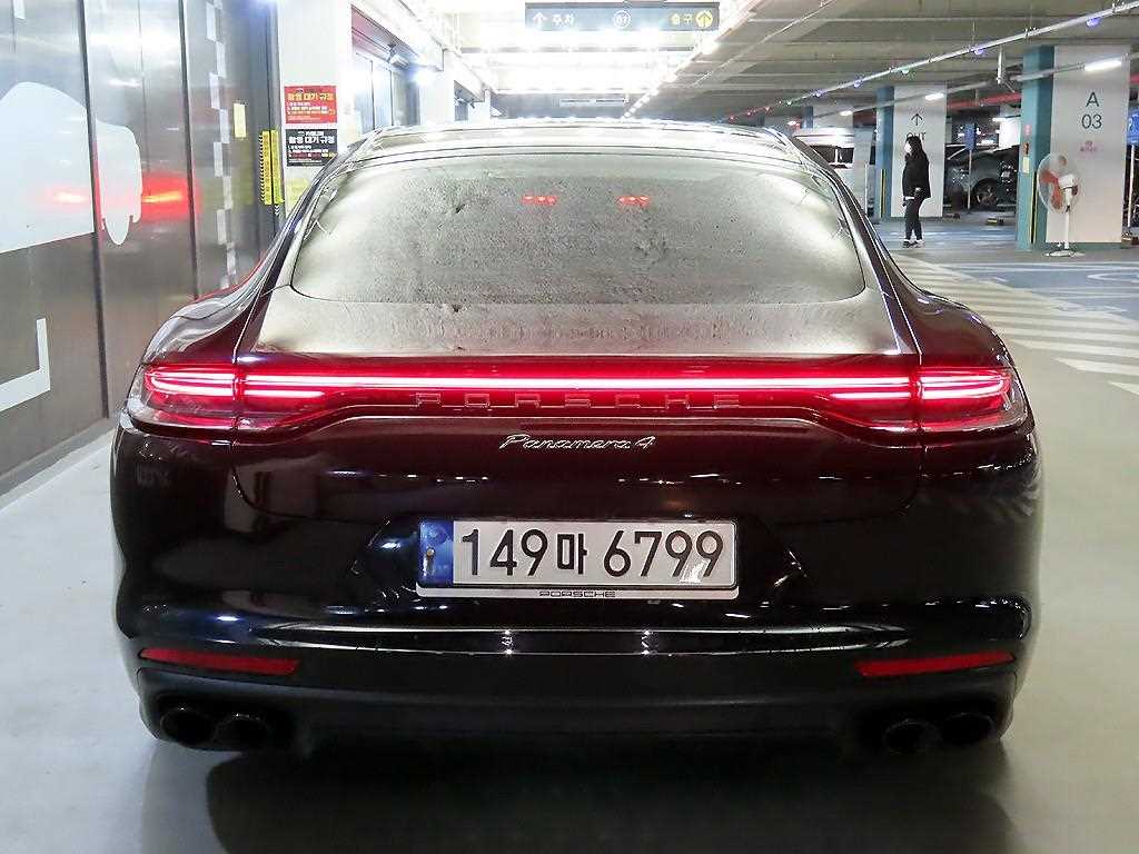 Porsche Panamera - Vista 5