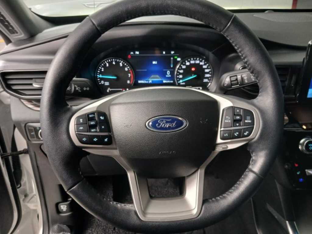 Ford Explorer - Vista 11