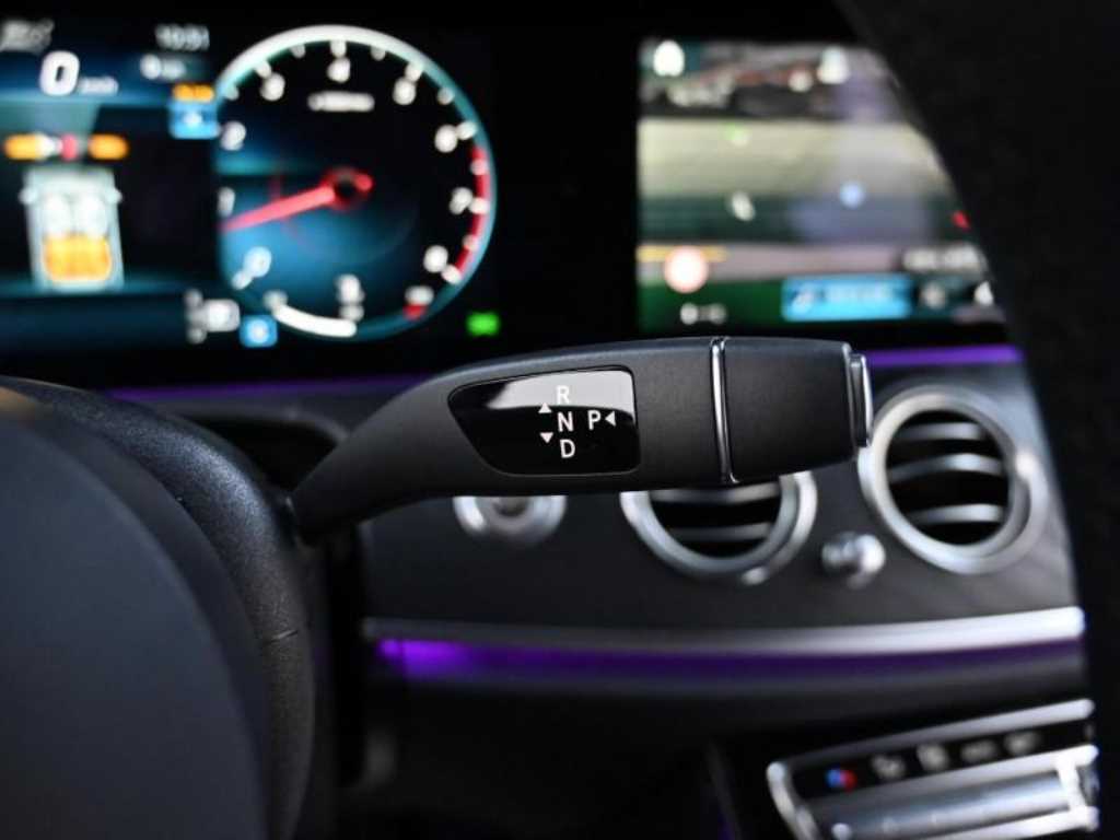 Mercedes Benz E class - Vista 9