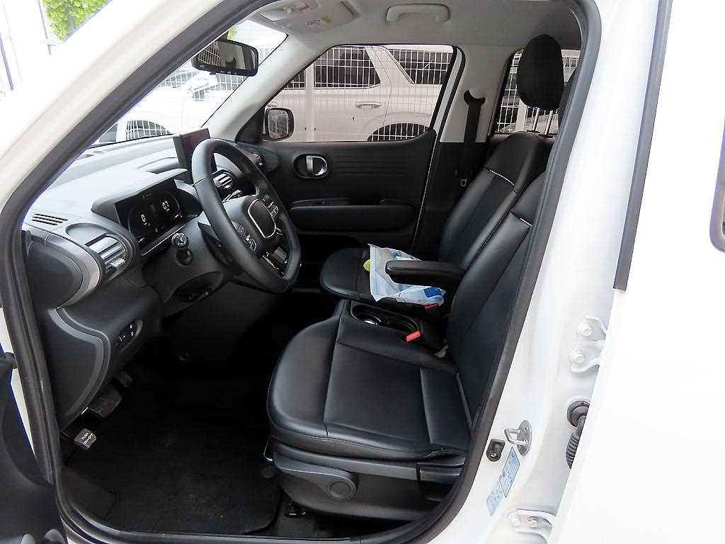 HYUNDAI Casper - Vista 5