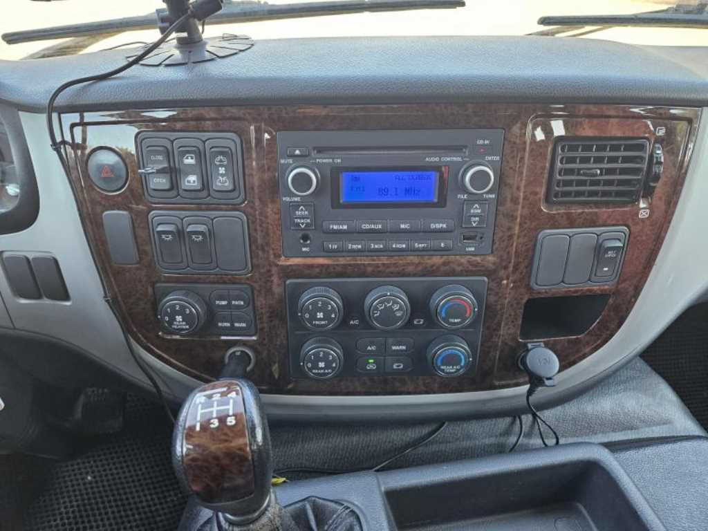 medium and large bus Medium Daewoo Bus 2015 Blanco - Importación desde Corea - HF Imports Iquique - Foto 14