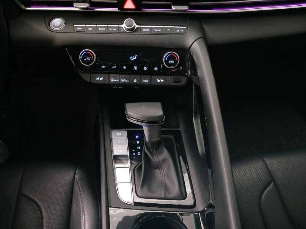 HYUNDAI Avante 2024 Negro - Importación desde Corea - HF Imports Iquique - Foto 16