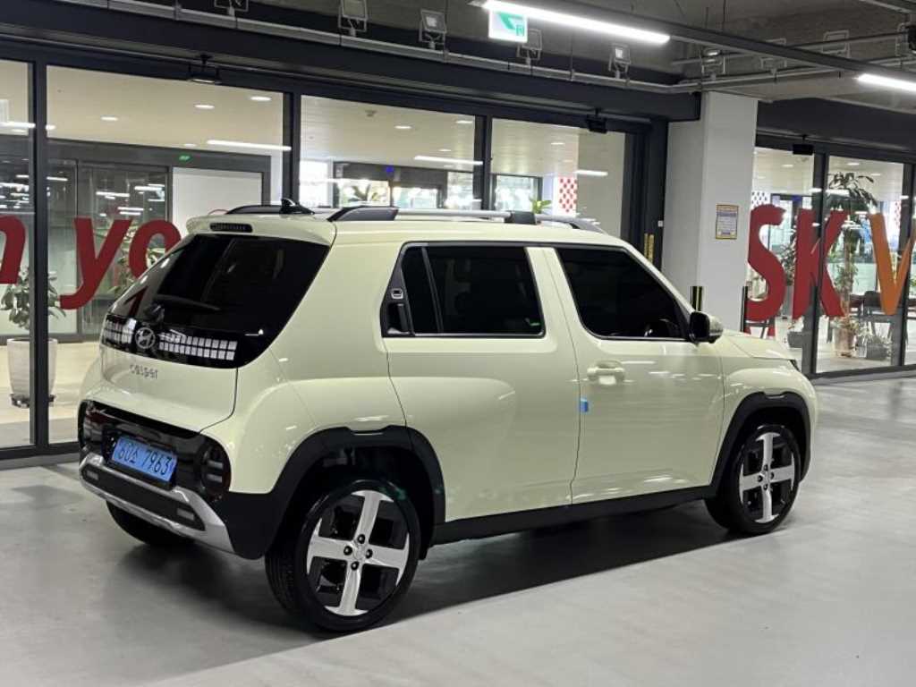 HYUNDAI Casper - Vista 4
