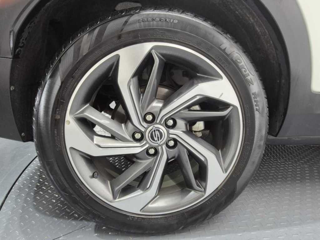 Ssangyong Korando - Vista 5