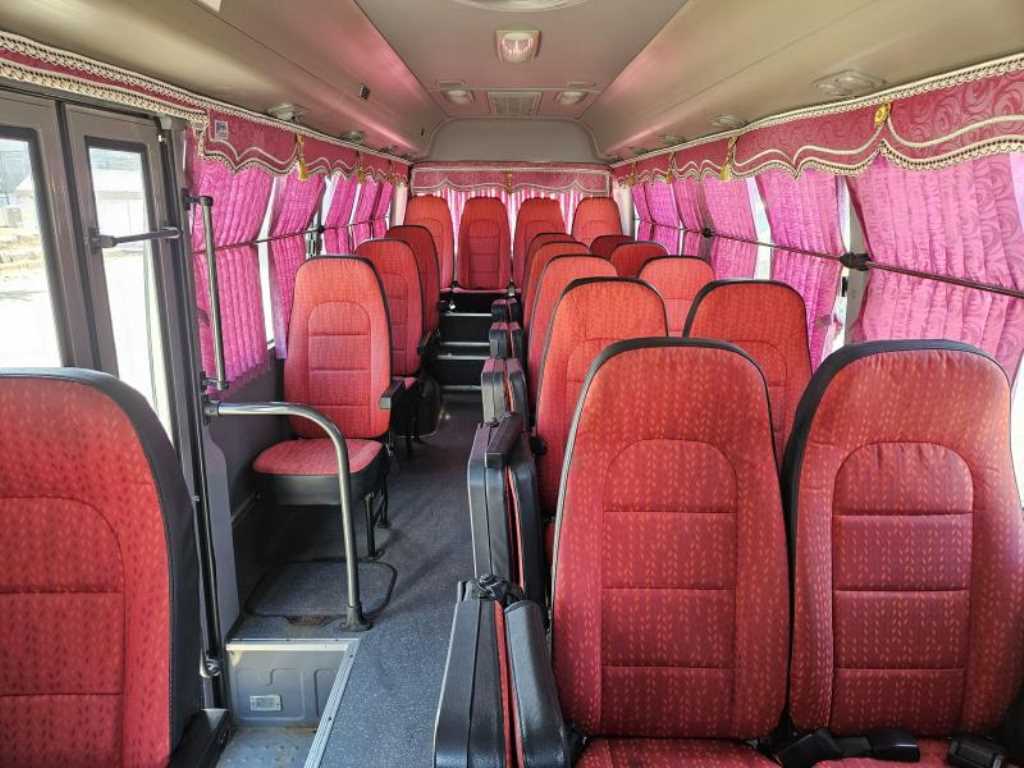 medium and large bus Medium Daewoo Bus - Vista 9