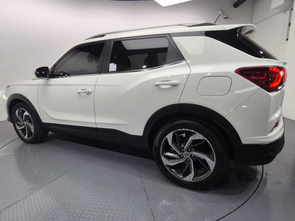 Ssangyong Korando - Vista 4