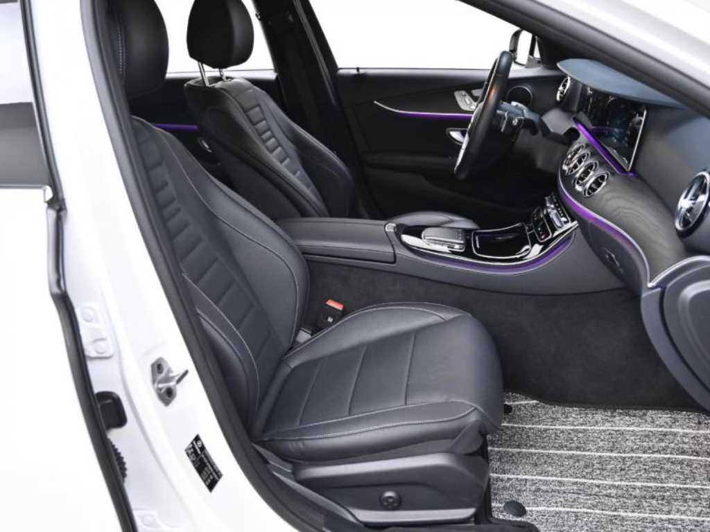 Mercedes Benz E class - Vista 10