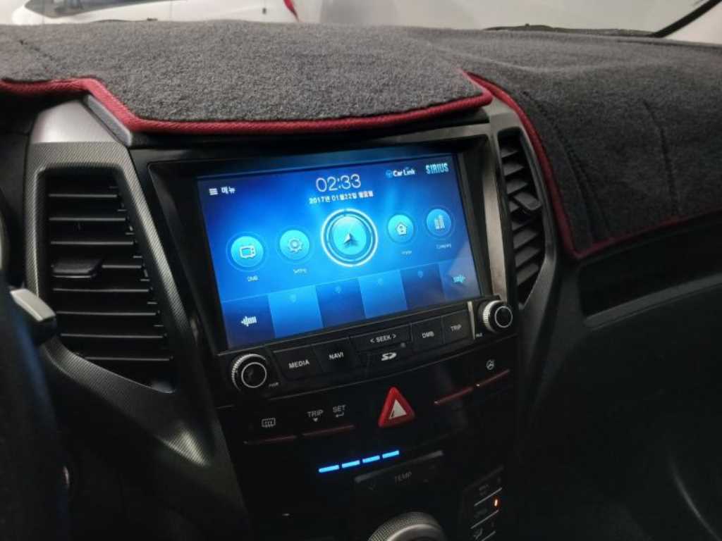 Ssangyong Tivoli 2017 Blanco - Importación desde Corea - HF Imports Iquique - Foto 13