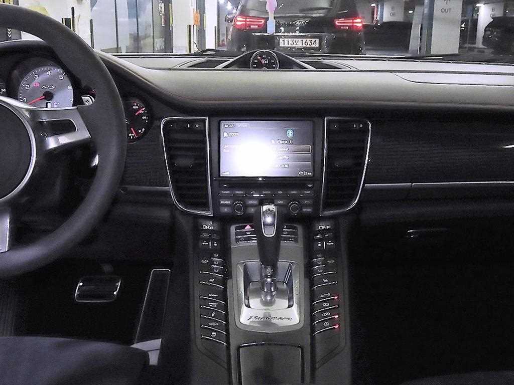 Porsche Panamera - Vista 11