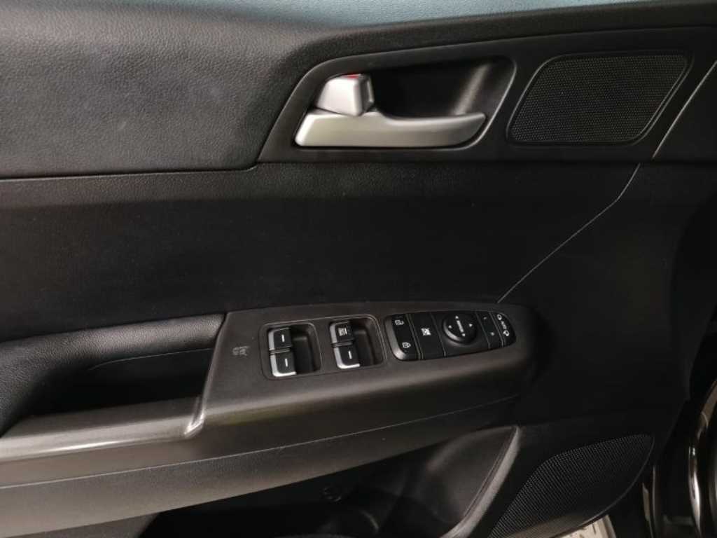 KIA Sportage - Vista 12