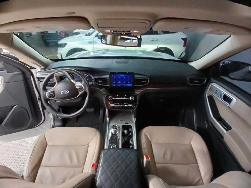 Ford Explorer - Vista 6