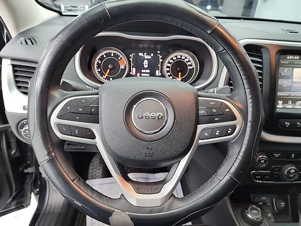 Jeep Cherokee - Vista 9