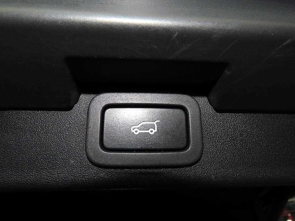 Land Rover Discovery 2017 Blanco - Importación desde Corea - HF Imports Iquique - Foto 16