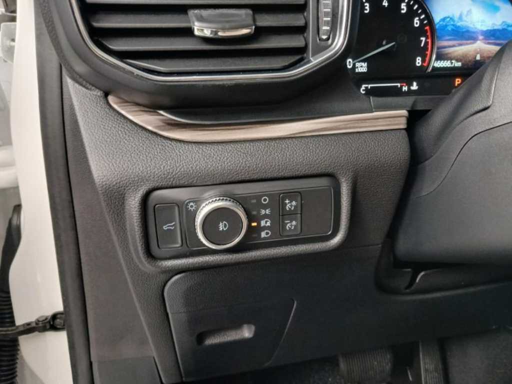 Ford Explorer - Vista 12