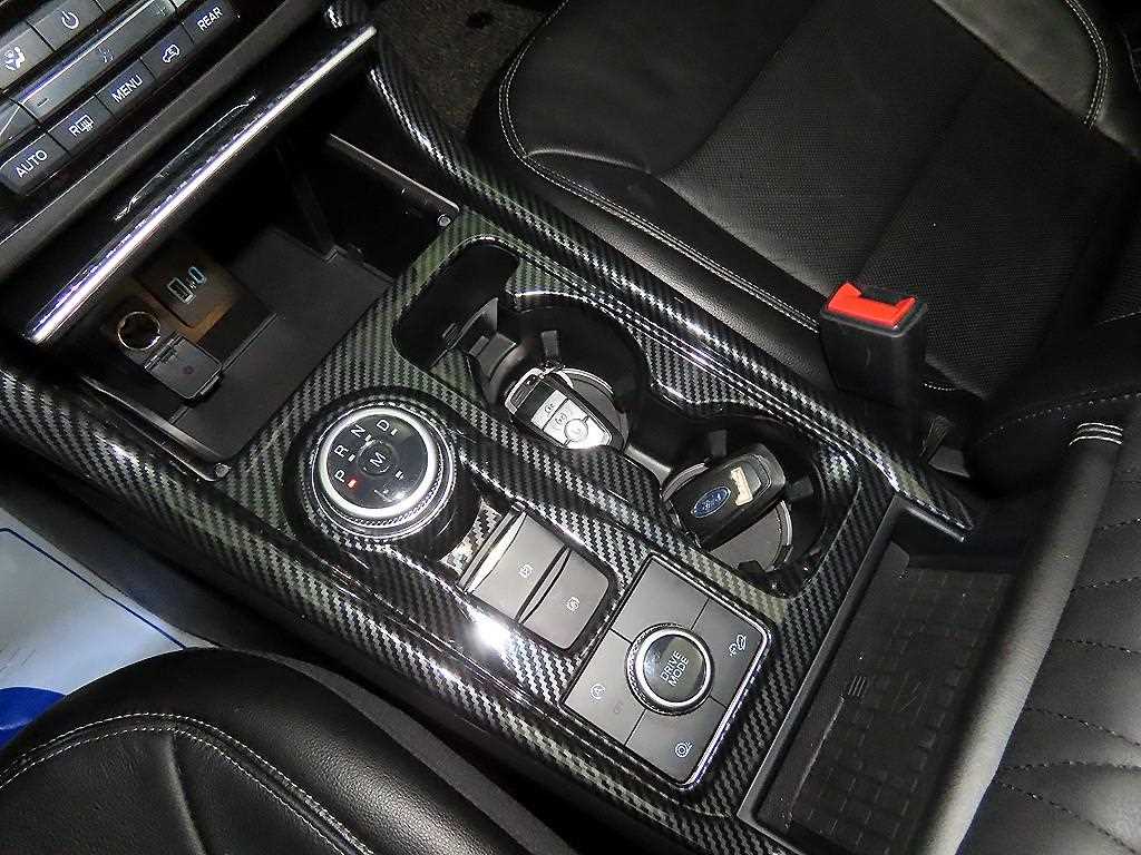 Ford Explorer - Vista 12