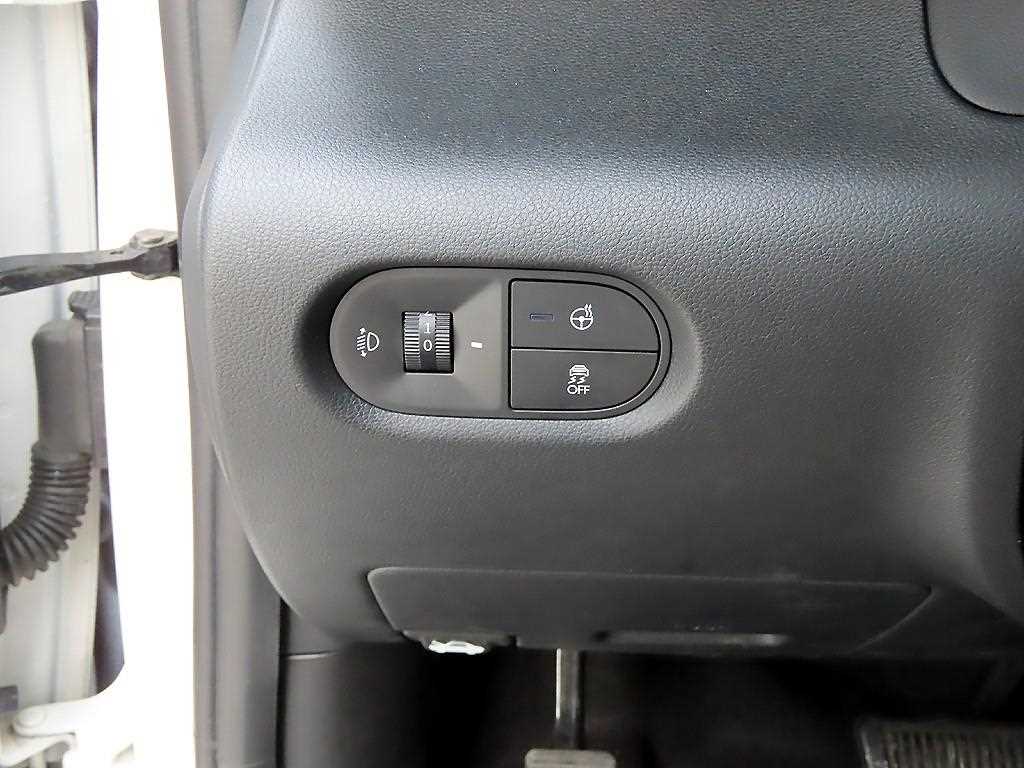 HYUNDAI Casper - Vista 12