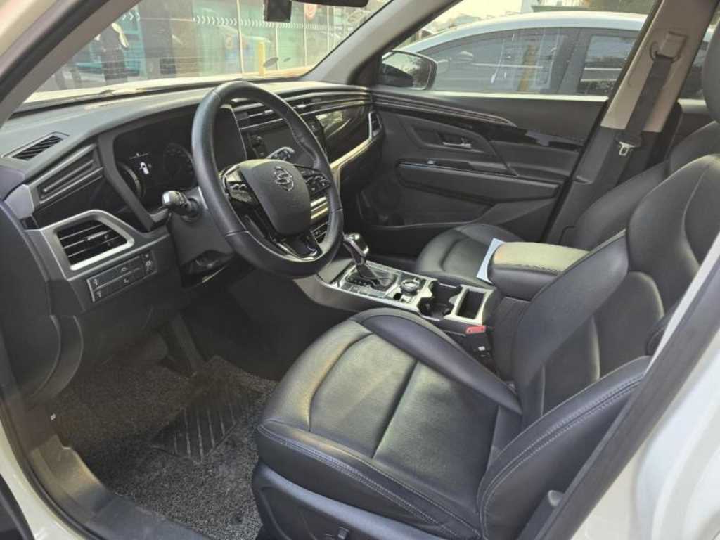 Ssangyong Korando - Vista 5