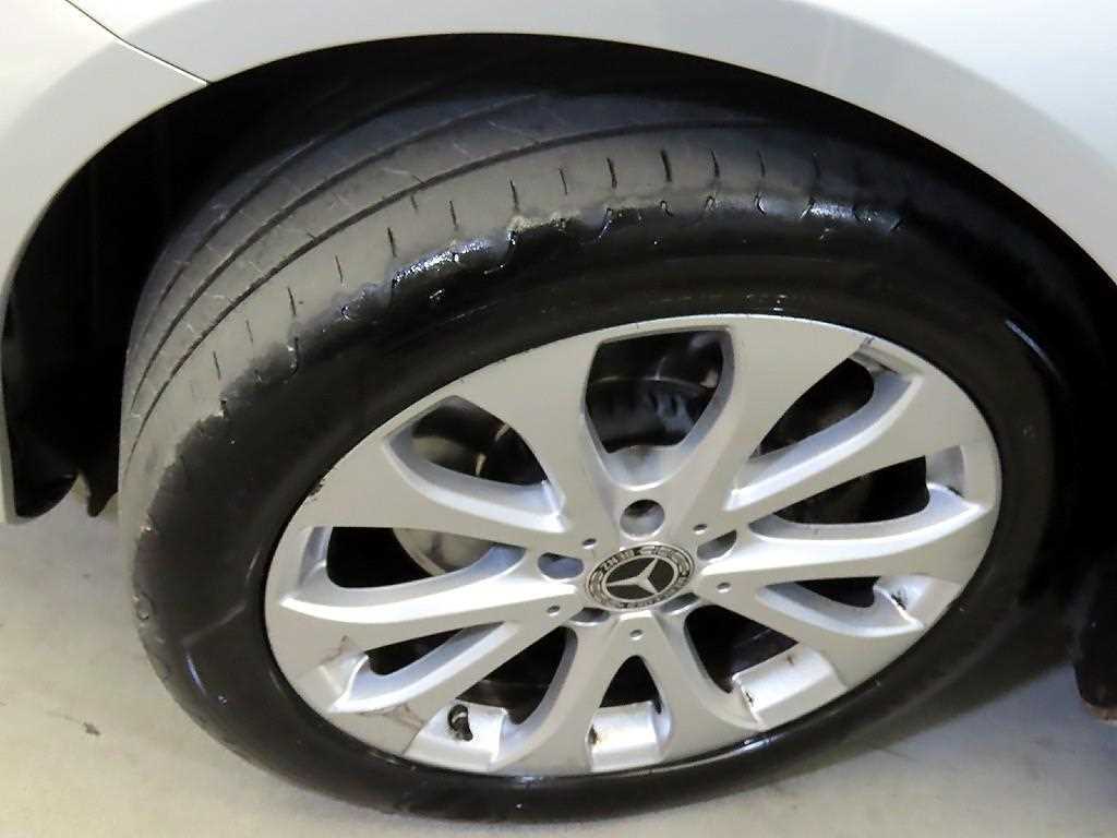 Mercedes Benz E class 2019 Plateado - Importación desde Corea - HF Imports Iquique - Foto 19