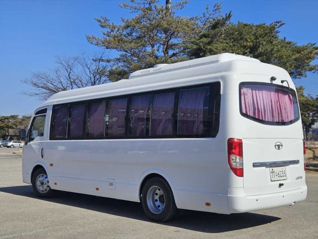 medium and large bus Medium Daewoo Bus - Vista 6