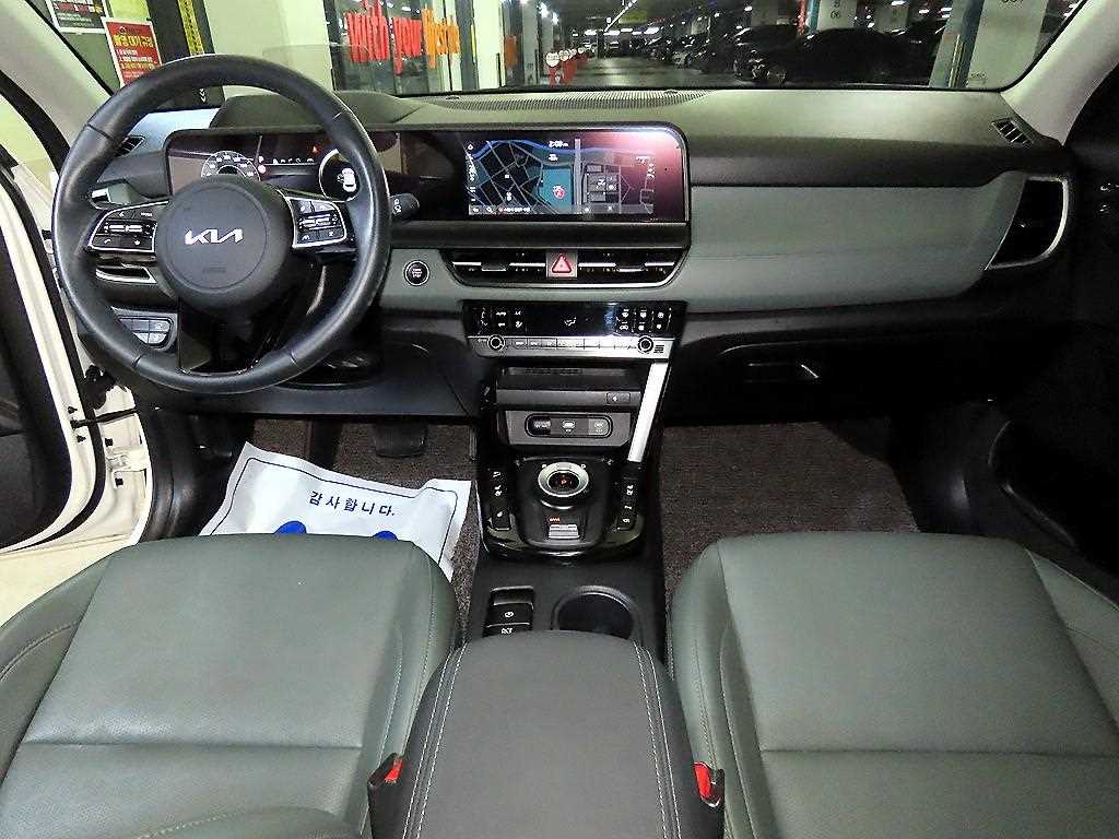 KIA Seltos - Vista 10